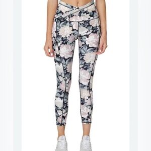 Salt Water luxe Pink Floral Patterned Leggings Size Medium
